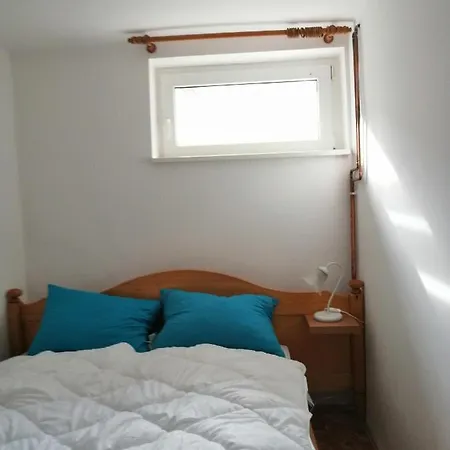 Apartment Freya Lesce (Upper Carniola)